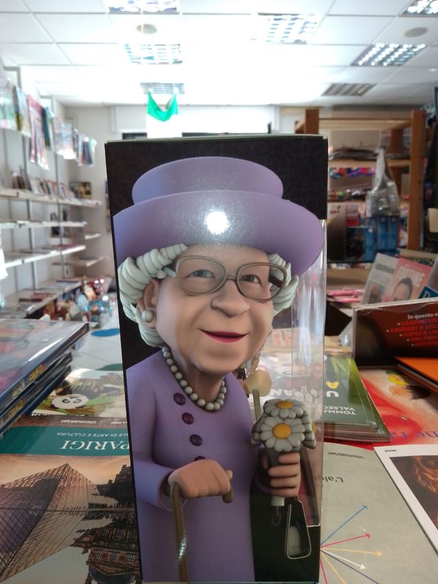 Minix-Queen Elizabeth II