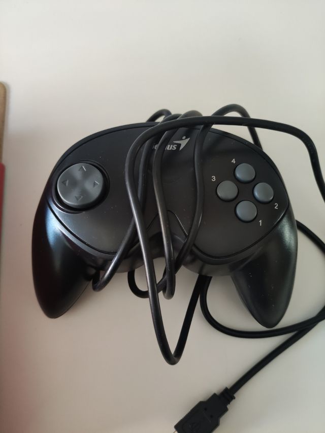 Mando pc genius Maxfire G-08xu