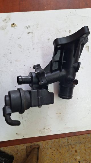 VALVULA BRIDA DE AGUA RENAULT TRAFIC III VIVARO