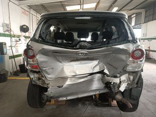 DESPIECE COMPLETO DE TOYOTA COROLLA VERSO