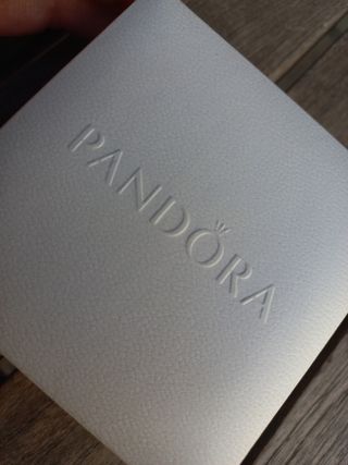 CAJA PULSERA PANDORA.