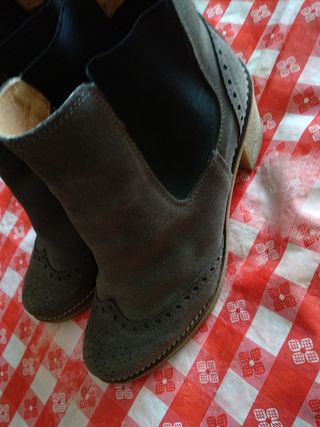 ÚLTIMOS DÍAS,,,,botas , botines,, marrón