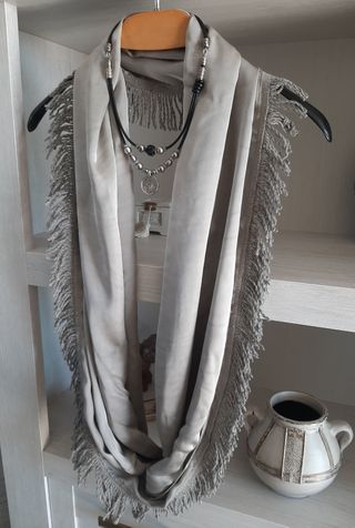 PASHMINA FLECOS Y GARGANTILLA A JUEGO