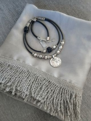 PASHMINA FLECOS Y GARGANTILLA A JUEGO