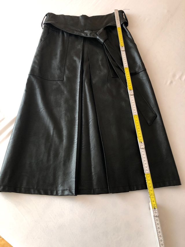 Gonna di qualita in eco pelle nera