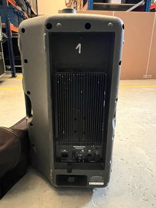 Vendo 5 Mackies SRM450 v1