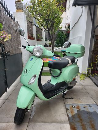 Vespa LX 49
