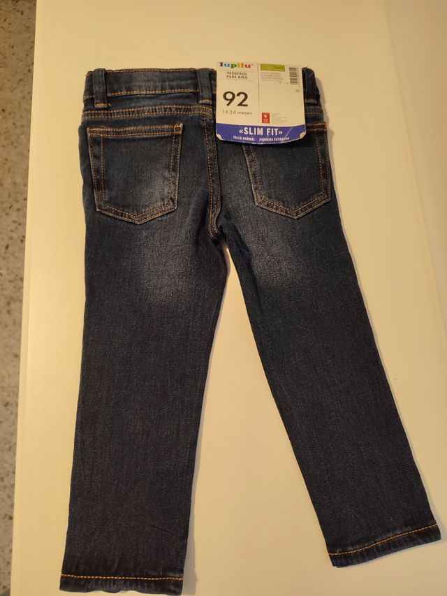 Vaquero bebé sin estrenar