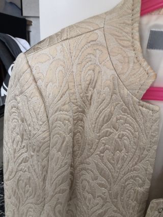 Americana dorada Zara 