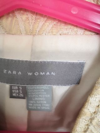 Americana dorada Zara 
