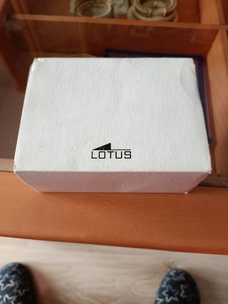 Reloj Lotus 