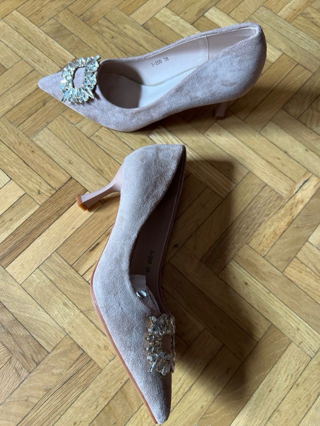 ZAPATOS SALÓN ANTE BEIGE 38 NUEVOS!!!