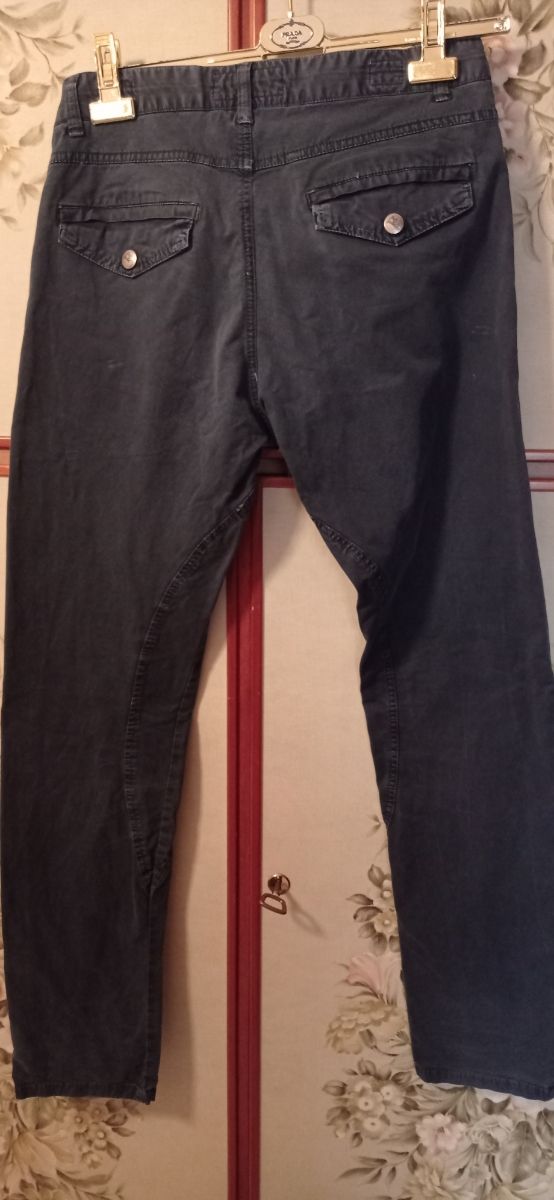 Pantalone uomo pesce rosso