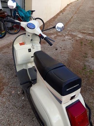 Vespa 125