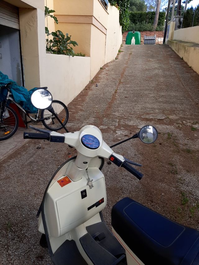 Vespa 125
