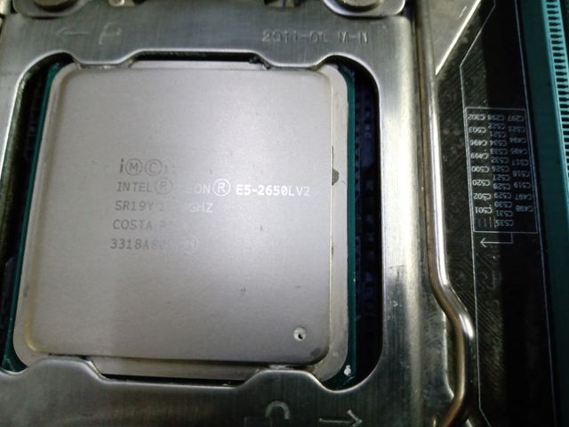 Placa base lga 2011 con xeon E5 2650l v2