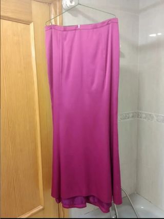 Faldas, corpiño y pañuelo de fiesta.