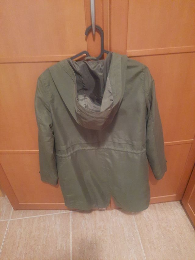 Chaqueta  con capucha