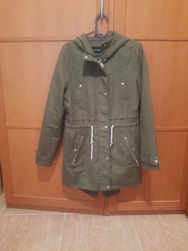 Chaqueta  con capucha