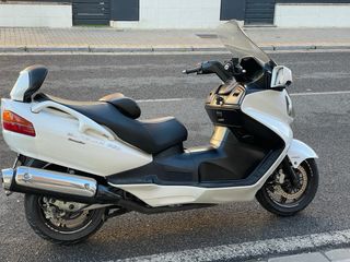 SUZUKI BURGMAN 650