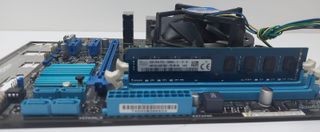 Placa base ASUS H61M-E Intel® H61 LGA 1155