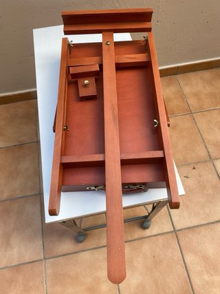 Caballete de madera buena para pintar cuadros
