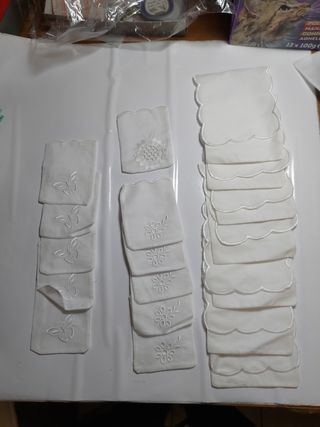 Sacchetto bomboniere bianchi