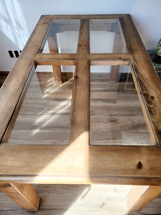 Mesa comedor madera y cristal. URGE!