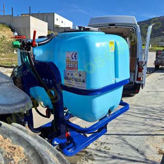 CUBA SUSPENDIDA DE 600 LITROS