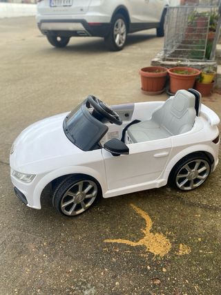 Coche bateria teledirigudo niños