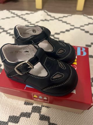 Scarpe primi passi balocchi numero 19