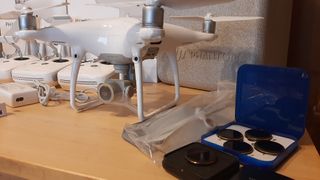 Dron DJI Phantom 4 pro v.2 y Phantom 4