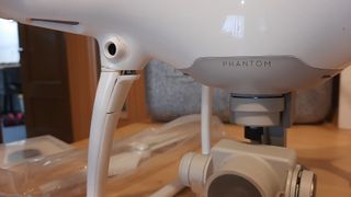 Dron DJI Phantom 4 pro v.2 y Phantom 4