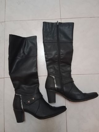 Botas negras altas mujer