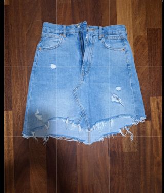 Falda vaquera Zara talla XS corta