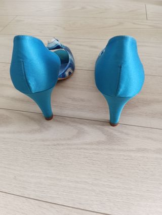 Zapatos tacón Gloria Ortiz azul