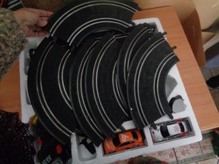 juguete scalextric compact, tiene de recorrido 3,6