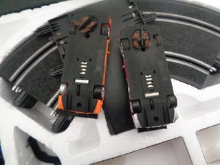 juguete scalextric compact, tiene de recorrido 3,6