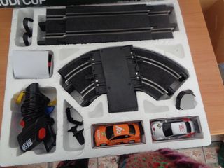 juguete scalextric compact, tiene de recorrido 3,6