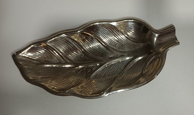 Bandejas decorativas pequeñas baño plata