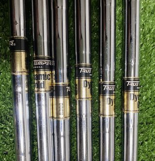 Varilla Acero hierro Golf, R300 105g. Regular.