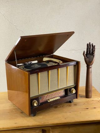 Radio antigua Grammont Amadis