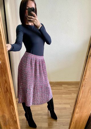 Falda midi plisada flores talla L