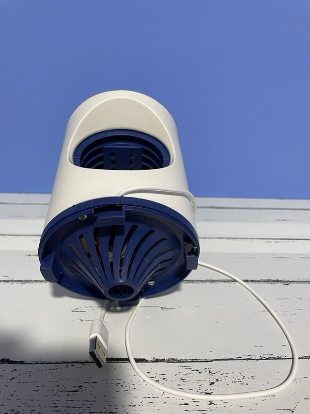 Lámpara antimosquitos