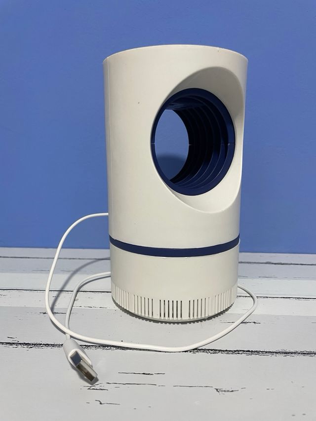 Lámpara antimosquitos