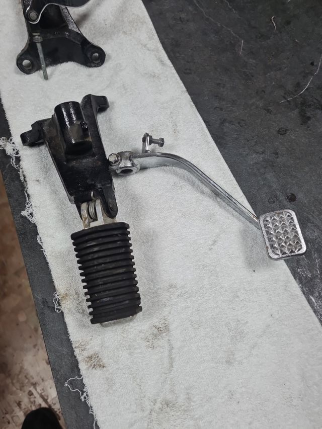 Estriberas suzuki intruder m800