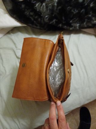 Bolso mochila de mujer marron polipiel