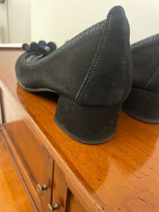 Zapatos de piel negros Hispanitas