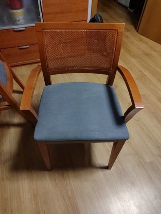 Mesa extensible con 4 sillas salon