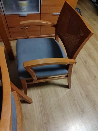 Mesa extensible con 4 sillas salon